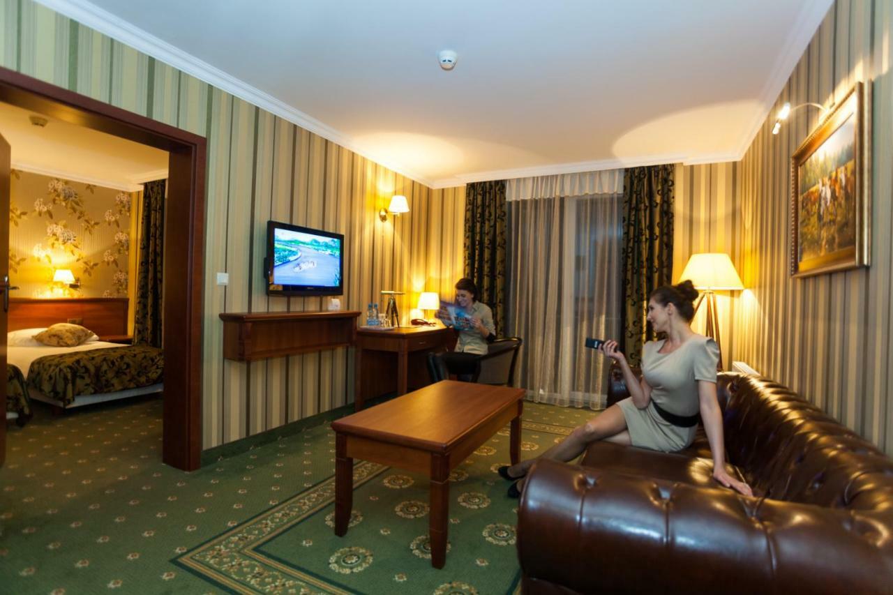 Hotel Albatros Serwy Exteriör bild